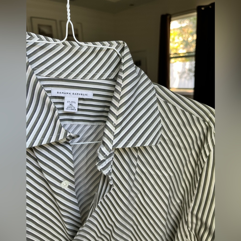 Banana Republic shirt
